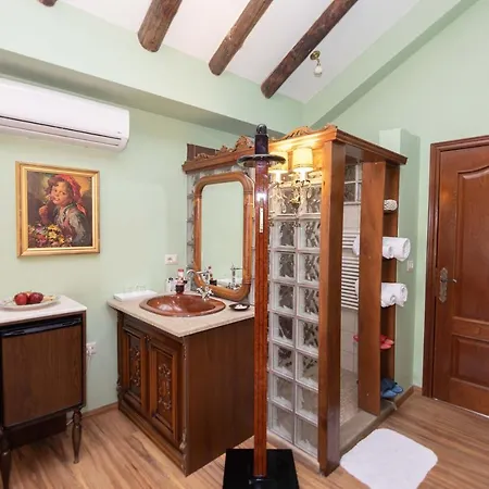 Bujtina Sidheri Hotel