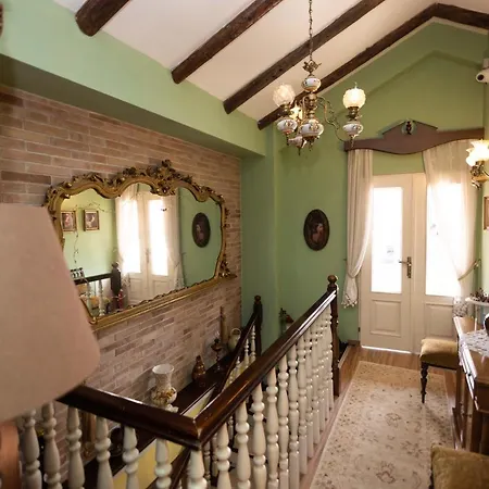 Bujtina Sidheri Ξενοδοχείο 4*